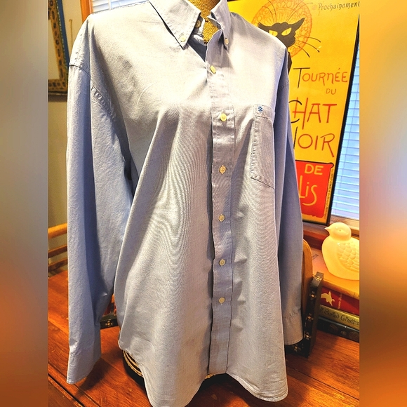 {Izod} Button Down Shirt, Size XL - Picture 2 of 9
